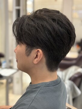 ホル(HOL) 刈り上げナチュラルショート