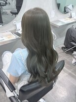 ジーニー 千葉(GENiE)&nbsp;オリーブグレージュ/ブリーチなしダブルカラー【白井愛海】