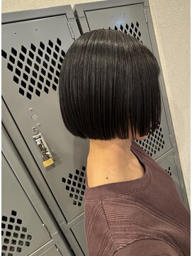 リル バイ フレイムス 川口(Lilou by Frames) 切りっぱなしボブ