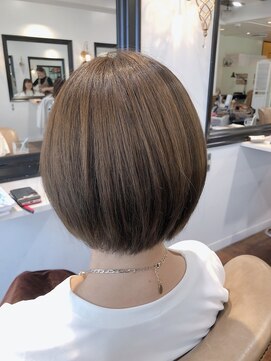 ミリム 栄矢場町店(MIRiM) 【MUSE】大人女子のまとまりおしゃれショートボブ