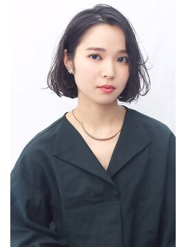 デイリリーバイアメリア 川西店(daylily by Ameria) 大人ボブ／丸本菜津美