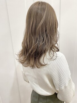 コワファースト  させぼ五番街店(COIFF1RST) ハイライトたっぷりの立体ベージュカラー
