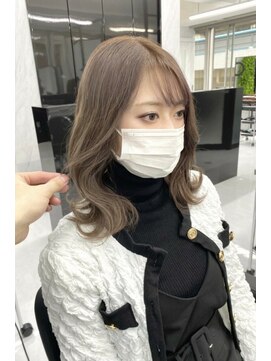 リア 大阪梅田(Ria) ～くびれヘア ミルクティーべージュ～【Ria 大阪 梅田】