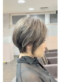 くびれショート×透明感ハイライト
