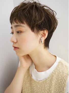 ロンドアジュール 横浜(Lond azur) ☆ぺたんこ防止にショートレイヤーカット