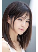 軽さを出したストレートのセミロングスタイル
