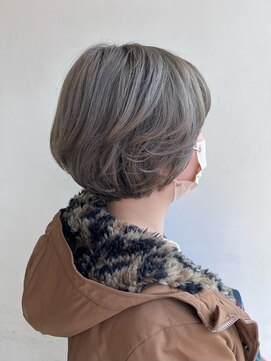 トーナイアティル(TONAI atil) グレージュカラー