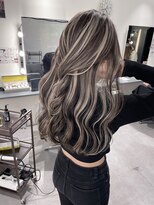 キング 梅田(K!ng)&nbsp;縮毛矯正髪質改善ハイライトレイヤーカット梅田美容室エクステ