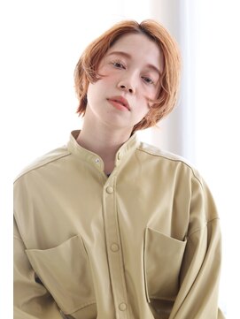 ビューティーアンドフリーハコ(Beauty&Free HACO) 大人ハイトーン×マッシュショート×センターパート