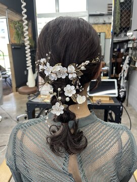 クロムス(clomus) 【clomus タマネギヘアアレンジ】