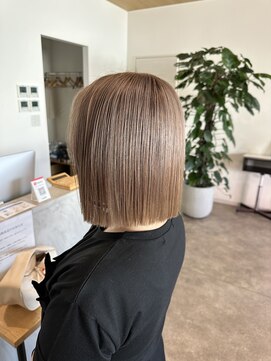 ビスポーク(BESPOKE) ほんのりピンクミルクティーベージュ