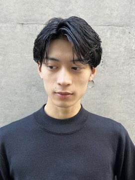 ガーデン 銀座(GARDEN) センターパート縮毛矯正フェザーパーマブルーブラック