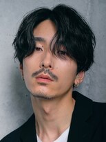 エリマバイフィフス 調布(elima by fifth) センターパートニュアンスパーマフェザーパーマコンマヘアウルフ