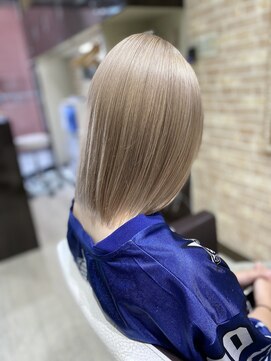 ヘアスペース エアリス(Hair space Earth) ミルキーベージュカラー