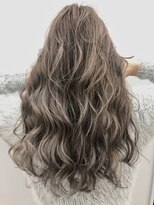 kotona【コトナ】 【バレイヤージュグレージュカラー】ハイライト/渋谷/ブリーチ