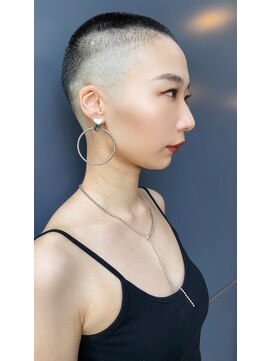 ミモザワークス(Mimosa Works) ミヤザキスタイル　20代30代40代 黒髪刈り上げハンサ ムショート