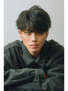 ゼノ 海老名(XENO) シャドウパーマラウンドマッシュフェザーパーマメンズパーマ眉毛