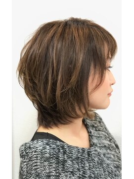 ヴェイスサロン(Vase Salon) 刈り上げセンターパートクラゲヘアーオリーブグレー32