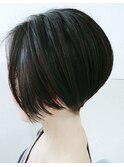 センシュアルショート/前下がりボブ/ハンサムショートカット