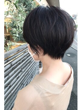 ファム 十日市店(femme) 暗髪マッシュショート
