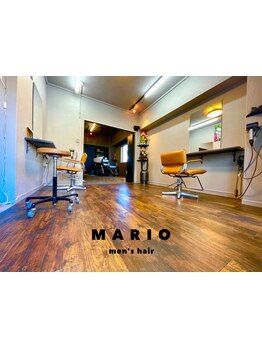 仕事帰りにも立ち寄れるプライベートサロン。髪も気持ちも整う、こだわりを持った大人のための空間。