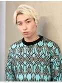 外ハネアップバングスタイル