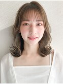ルーズヘア大人ガーリー外ハネボブ黒髪斜めバングこなれヘア