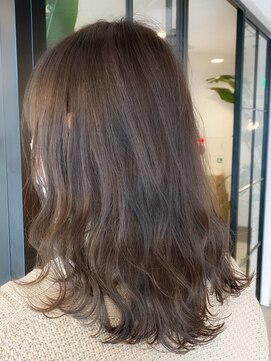 ラヴィズム 松崎店(LUVISM) 10代20代30代ミルクティーベージュダブルカラーケアブリーチ