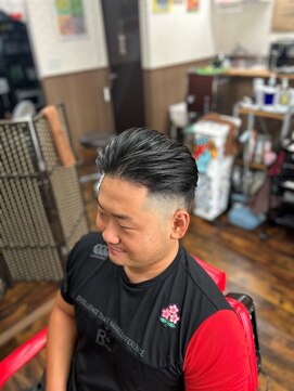 バーバー アオ(Barber AO) オールバック＋スキンフェード