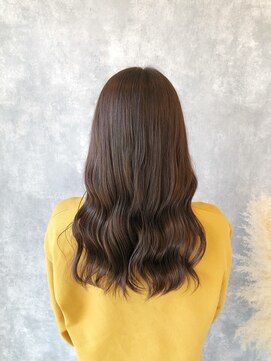 ヘアアンドメイク ムーア(Muuua) モーブベージュ