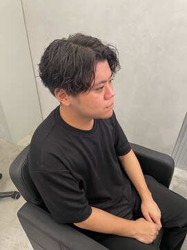 キング 高槻(K!ng) 縮毛矯正髪質改善ハイライトレイヤーカット高槻美容室エクステ