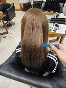 ユウヘアー 本山店(U Hair) 複雑履歴/ミルクティーベージュ/ブリーチ