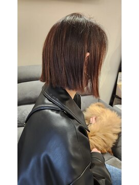 キレイコムデュース(Deuce) 切りっぱなしボブ