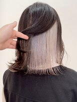 サクラ オモテサンドウ(SAKURA)&nbsp;レイヤーカット×ブリーチを使ったインナーカラー☆表参道