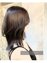 メゾン ドゥ ジェメシェラ(Maison de gemeshe'ra)&nbsp;艶っぽいlayermidi. 韓国　至高のcut　olive  grey