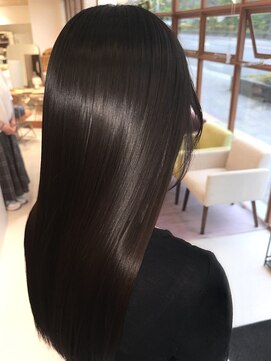 エテバイリリア(ete by LILIA.) サミーニューヨーク