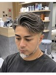 アップバングショートセンターパートツーブロックハイライト30代