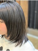 大人可愛いサラ艶感ストレート/ミディアムレイヤー/暗髪/小顔