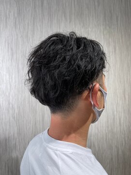 ネウィサリュー 立川(newi saLyu) 爽やかツーブロック刈り上げ束感アップバング