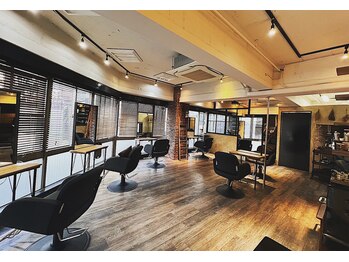 Absolute est hair 新宿店【アブソ エスト ヘアー 】