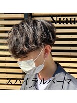 ニアウ 太田店(Niau)&nbsp;センターパート波巻きスパイラルツイストパーマツーブロック