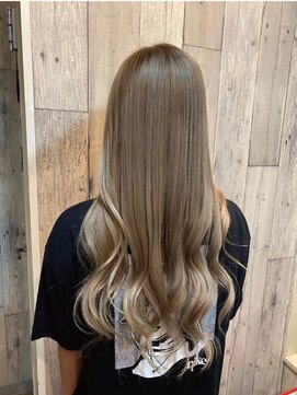 カーラ 北戸田店(Cara) グラデーション/ダブルカラー/ミルクティーベージュ/ブリーチ