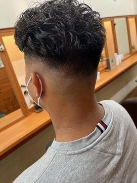 バーバーショップテト(barber shop tete) オールバックxスキンフェード