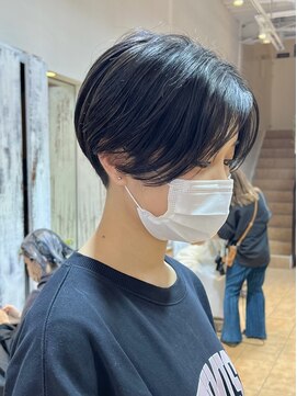 ベンチ(bench) ハンサムショート/刈り上げ/首元スッキリ/ショートヘア