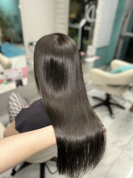 リーホリエ(Lee Horie) 【Gyo】髪質改善×glossy gray