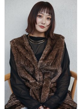 ガーデン オオタカノモリ(garden otakanomori) 20代30代40代に向けた顔周りレイヤー×切りっぱなしボブ