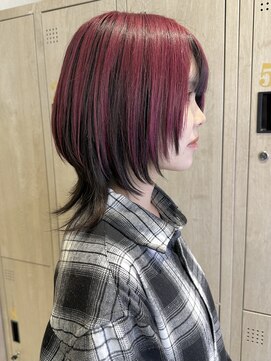 ユーフォリア 銀座(Euphoria) ウルフ/ウルフカット/ハッシュカット/ショートウルフ担当岩崎