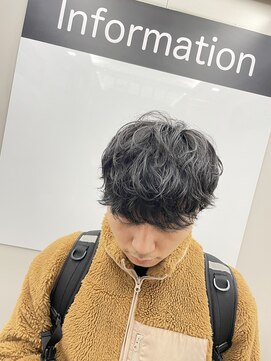 アウラ(AURA) シャドウパーマフェザーパーマカルマパーマニュアンスパーマ