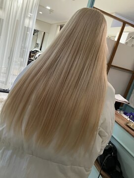 グリフィカ(griFFica) griFFica ホワイトブロンド