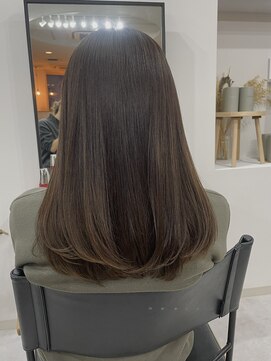 ウル 岡山駅店(ULu.) オリーブベージュ